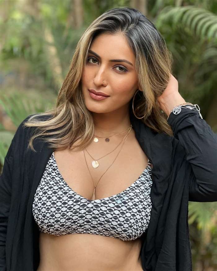 Shavangi-Verma-hot51